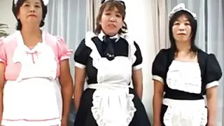 ახალგაზრდა შავი ჯუნგლებში sucks cock
