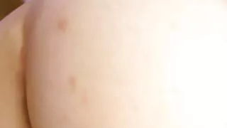 Sex toy in hairy Asian pussy-a harbinger ვნებიანი ხარ