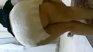 Hard anal sex ერთად choking გოგონა საკმაოდ უხეში