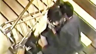 უცხო გადაიღო pussy და აიღო ბიჭი ტყეში